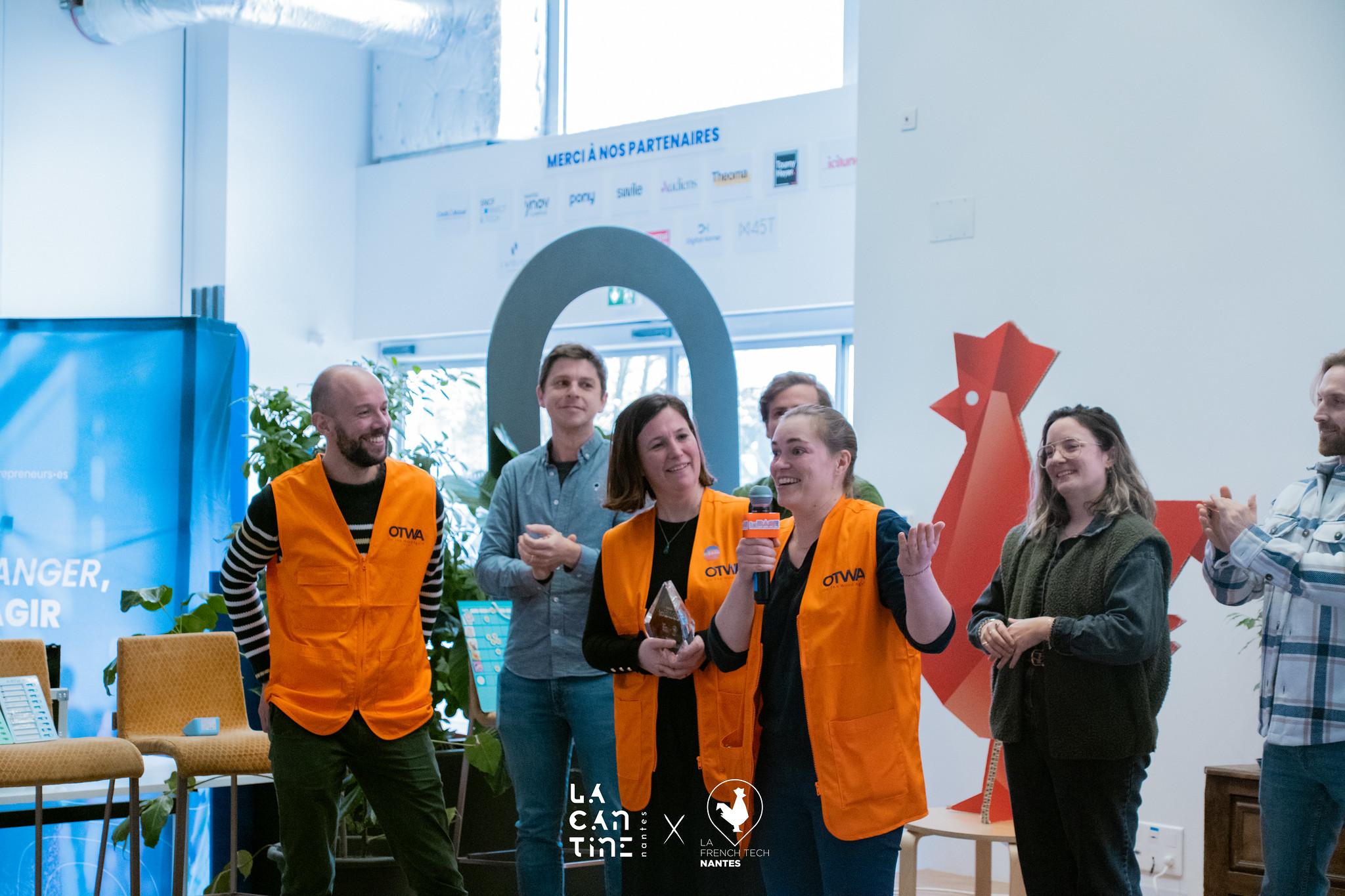 Remise du prix à OTWA lors du Demo Day